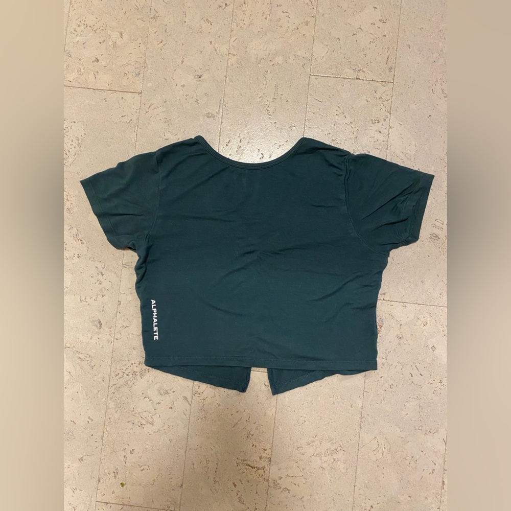 Alphalete Aspire Crop Top